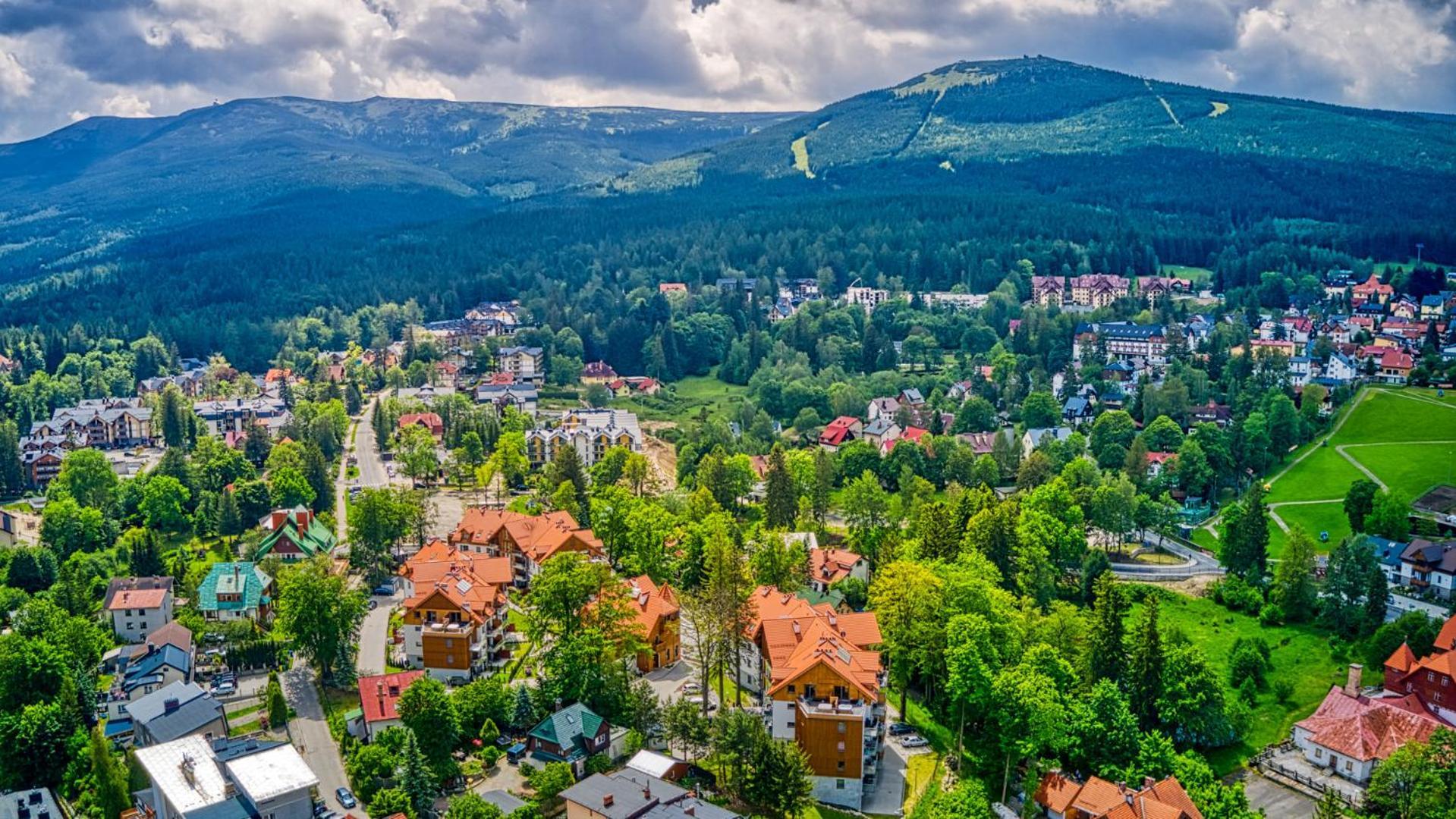 Apartamenty Z Basenem I Saunami Stone Hill Resort II Vip Centrum By Royal Aparts Szklarska Poreba Exterior photo