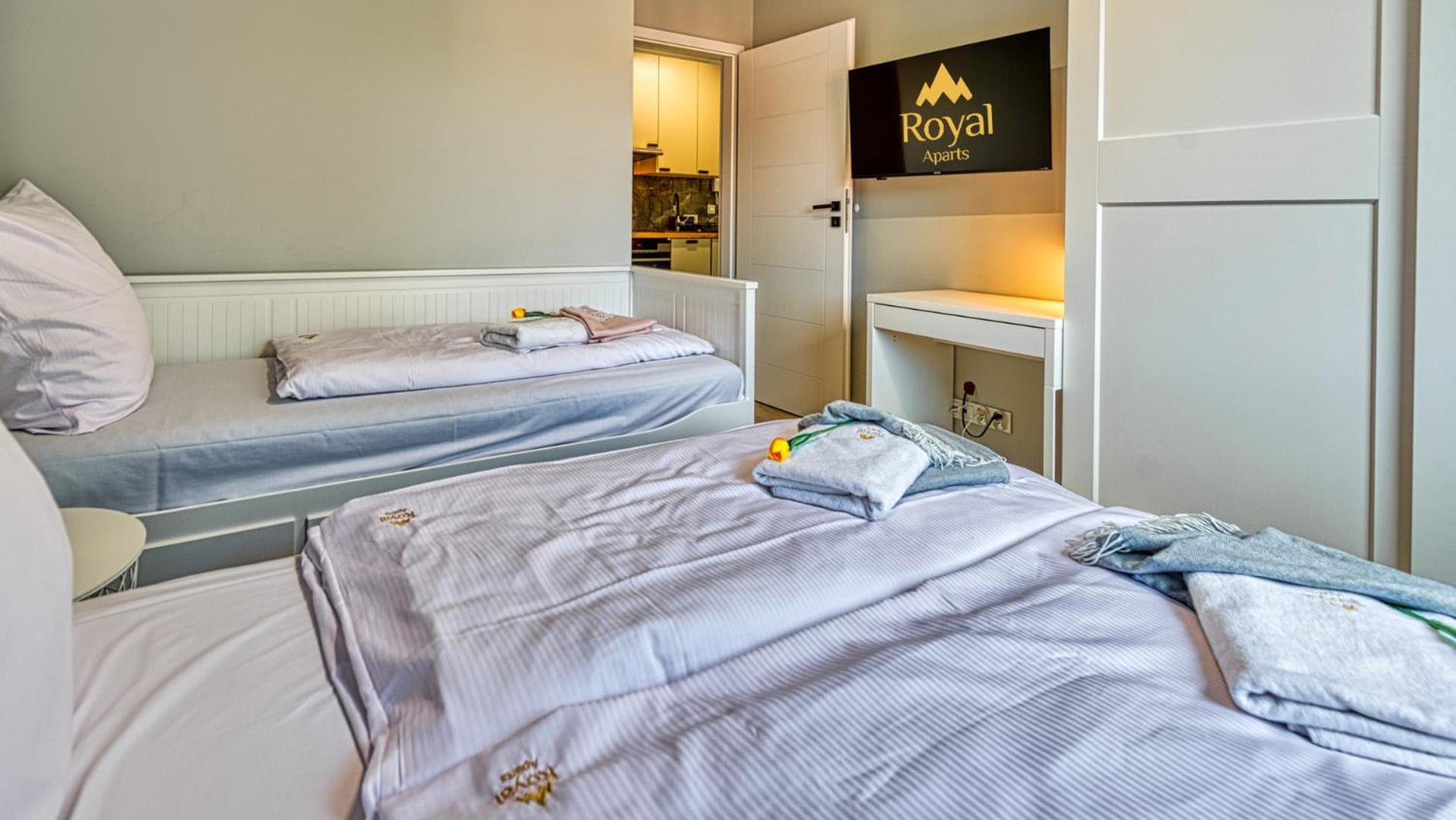 Apartamenty Z Basenem I Saunami Stone Hill Resort II Vip Centrum By Royal Aparts Szklarska Poreba Exterior photo