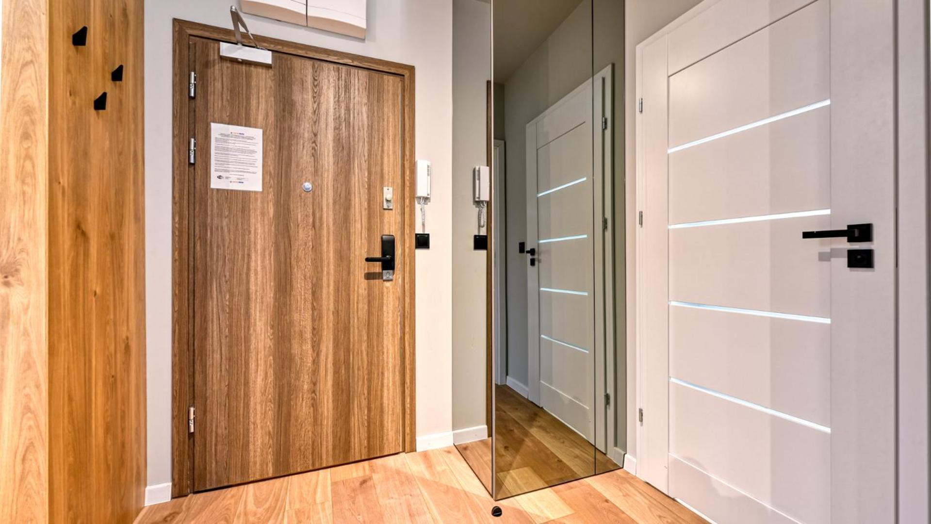 Apartamenty Z Basenem I Saunami Stone Hill Resort II Vip Centrum By Royal Aparts Szklarska Poreba Exterior photo
